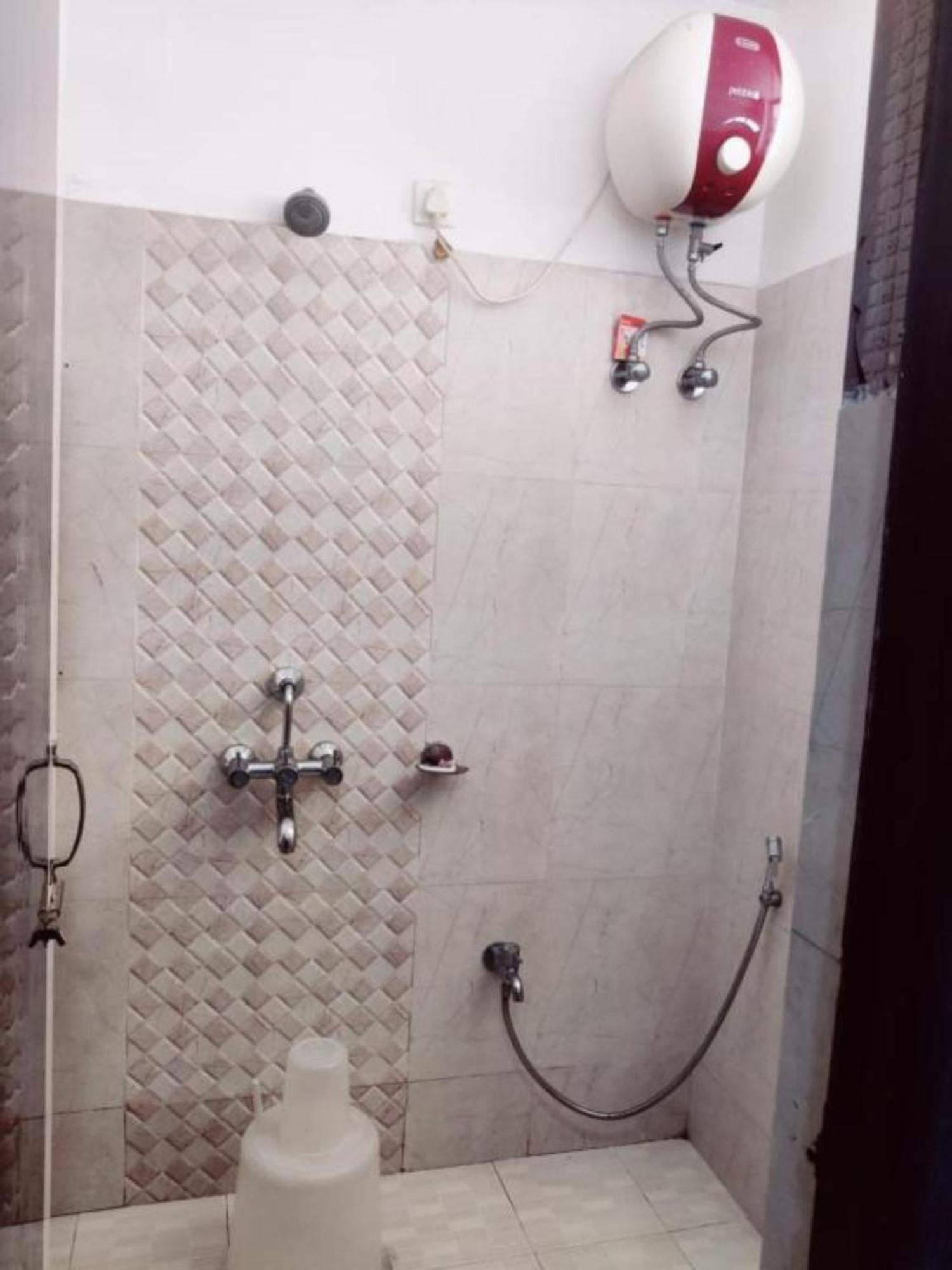 Shivangi 4*