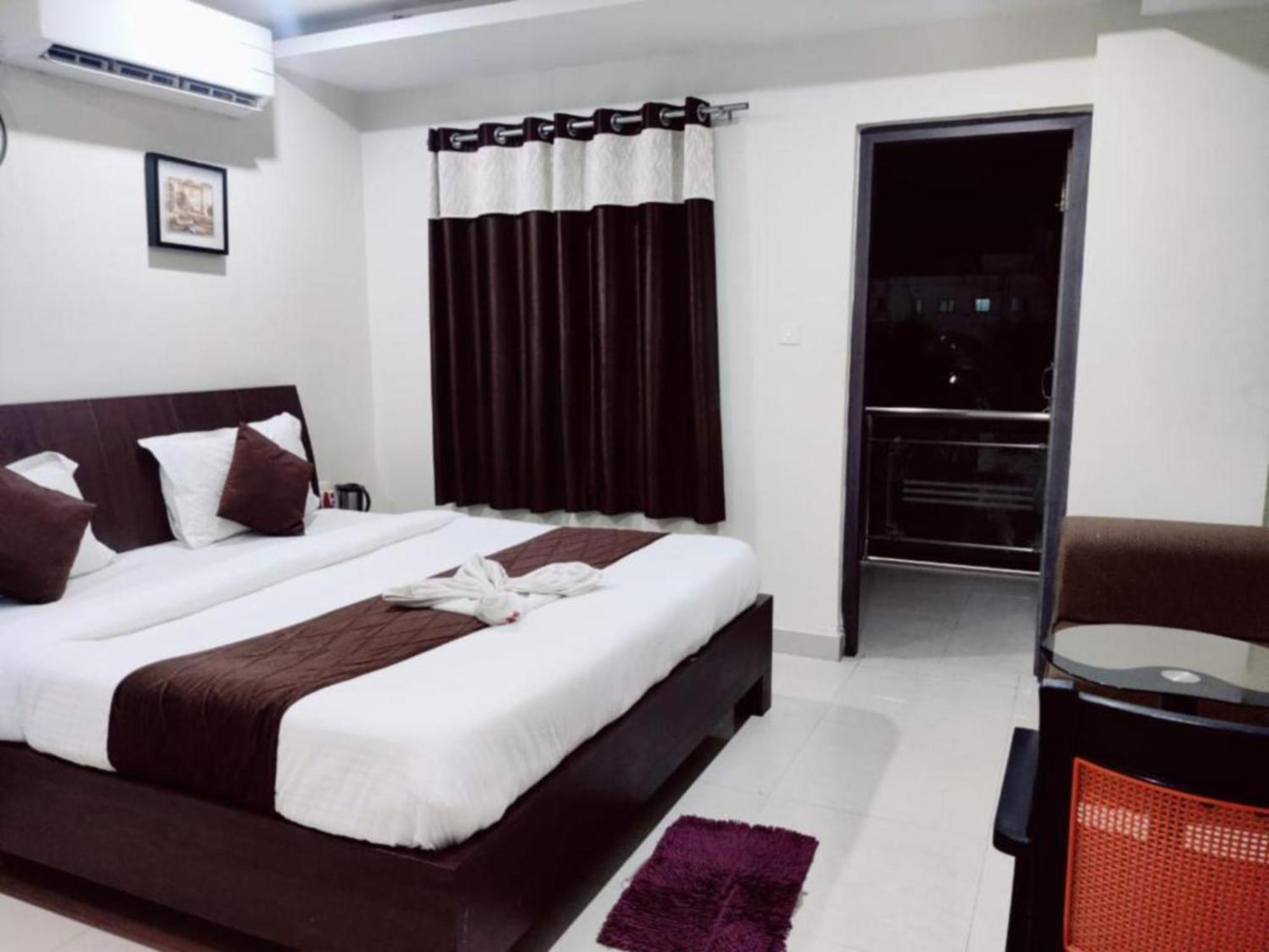 Shivangi 4*